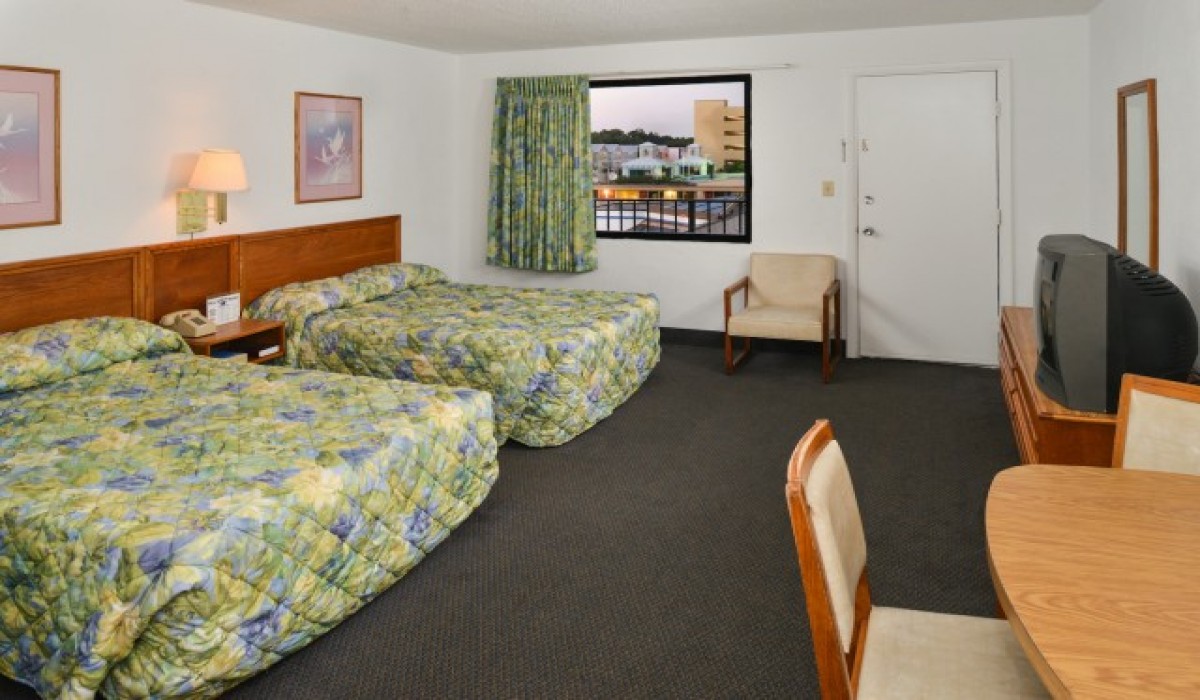 SR2DE-Side Room, 2 Beds Full Size, Efficiency